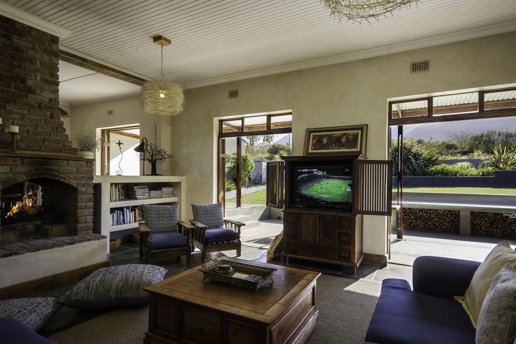 A Hilltop Country Retreat Swellendam Exterior foto